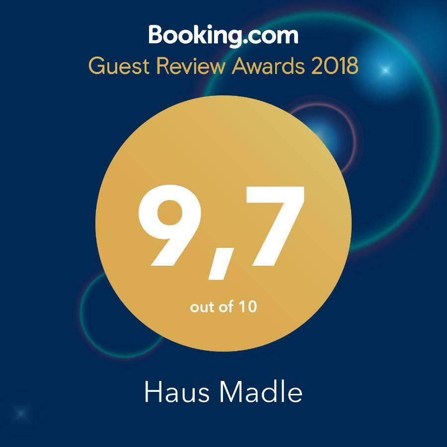 コッヘムHaus Madleアパートメント エクステリア 写真
